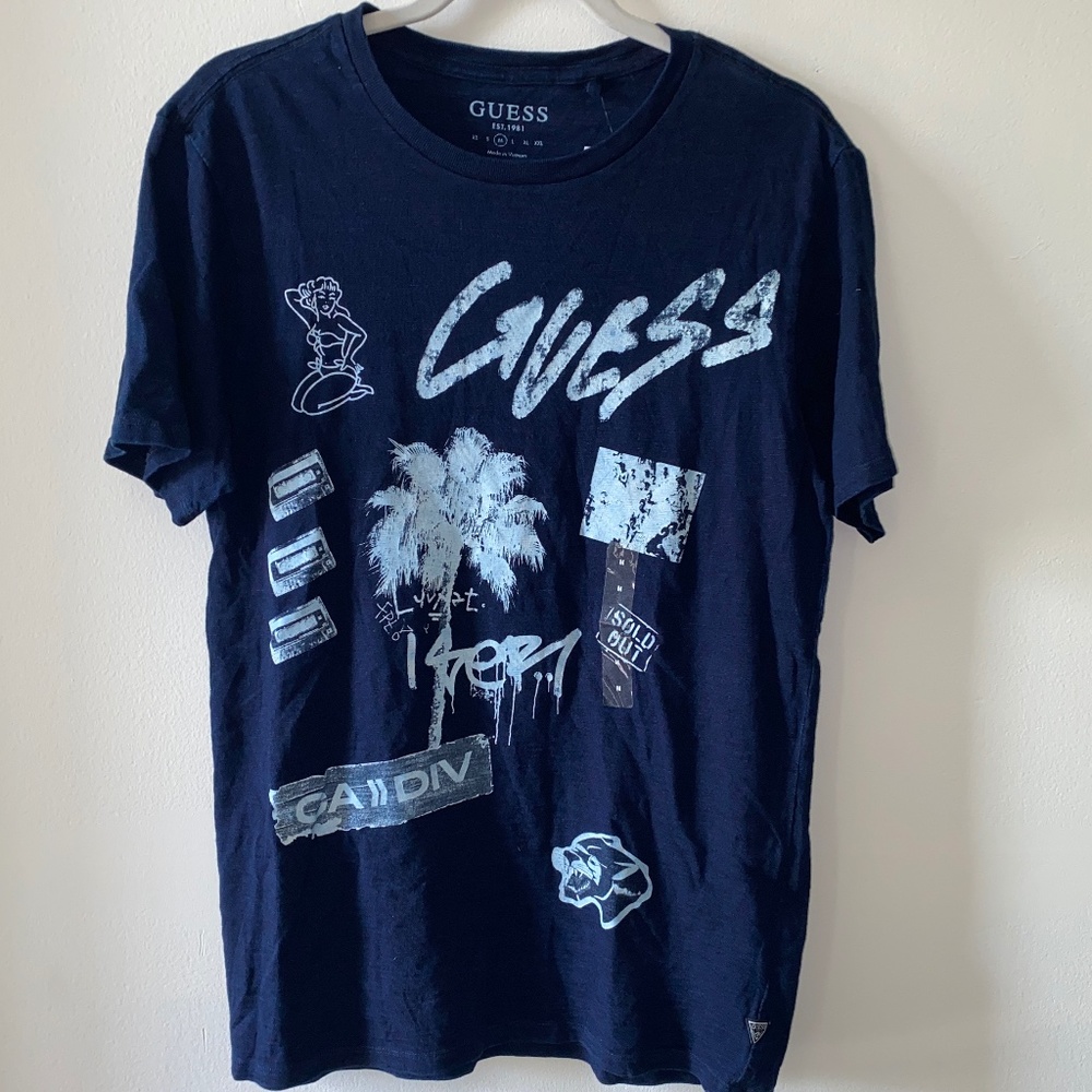 NWT Men's Blue Graphic Guess T-Shirt Sz Medium